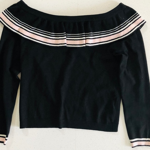 H & M black, pink and white sweater - Picture 2 of 2